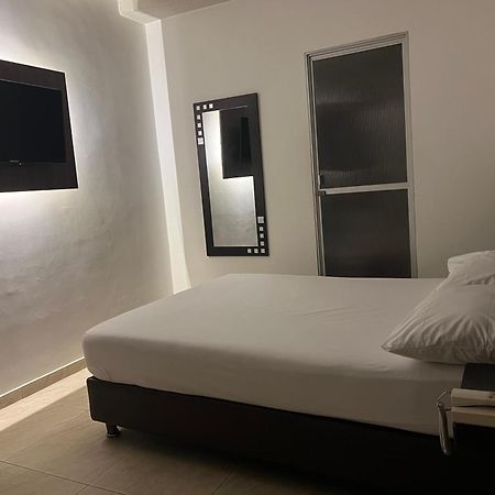 Hotel Marialu Ocaña Kültér fotó