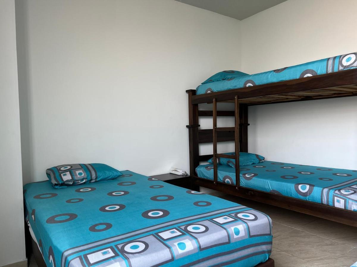 Hotel Marialu Ocaña Kültér fotó