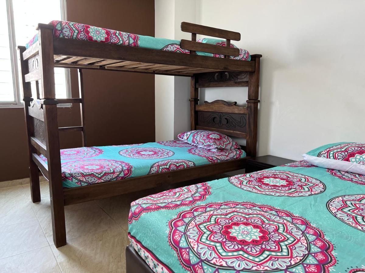 Hotel Marialu Ocaña Kültér fotó