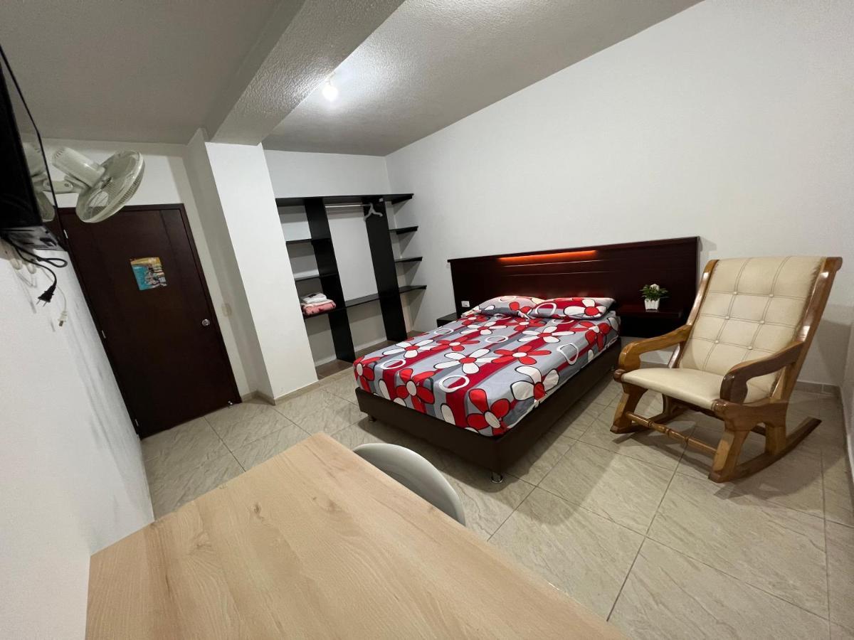 Hotel Marialu Ocaña Kültér fotó