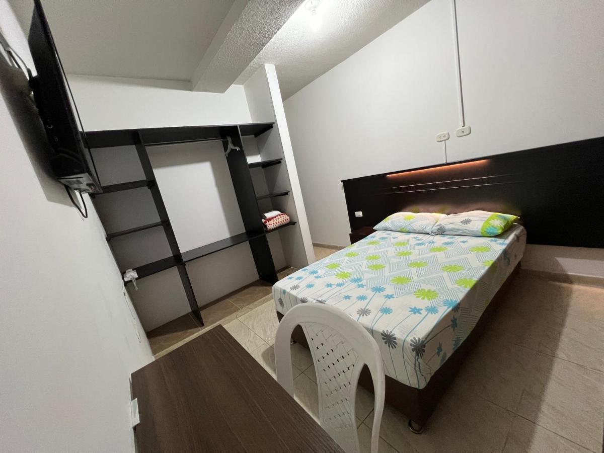 Hotel Marialu Ocaña Kültér fotó
