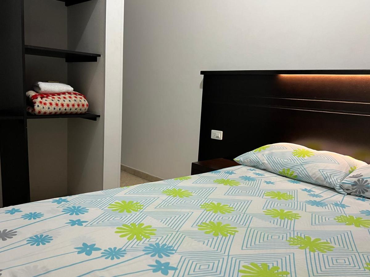 Hotel Marialu Ocaña Kültér fotó