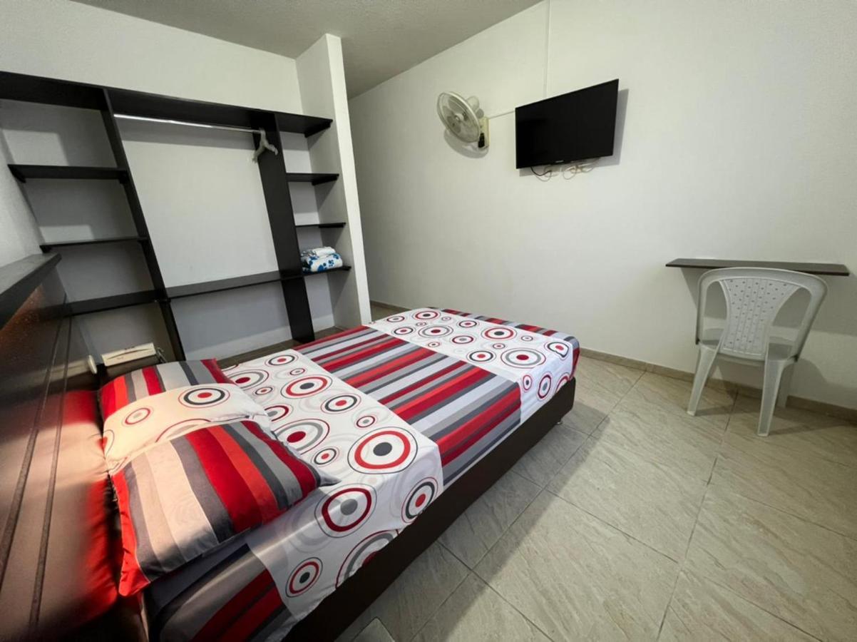 Hotel Marialu Ocaña Kültér fotó