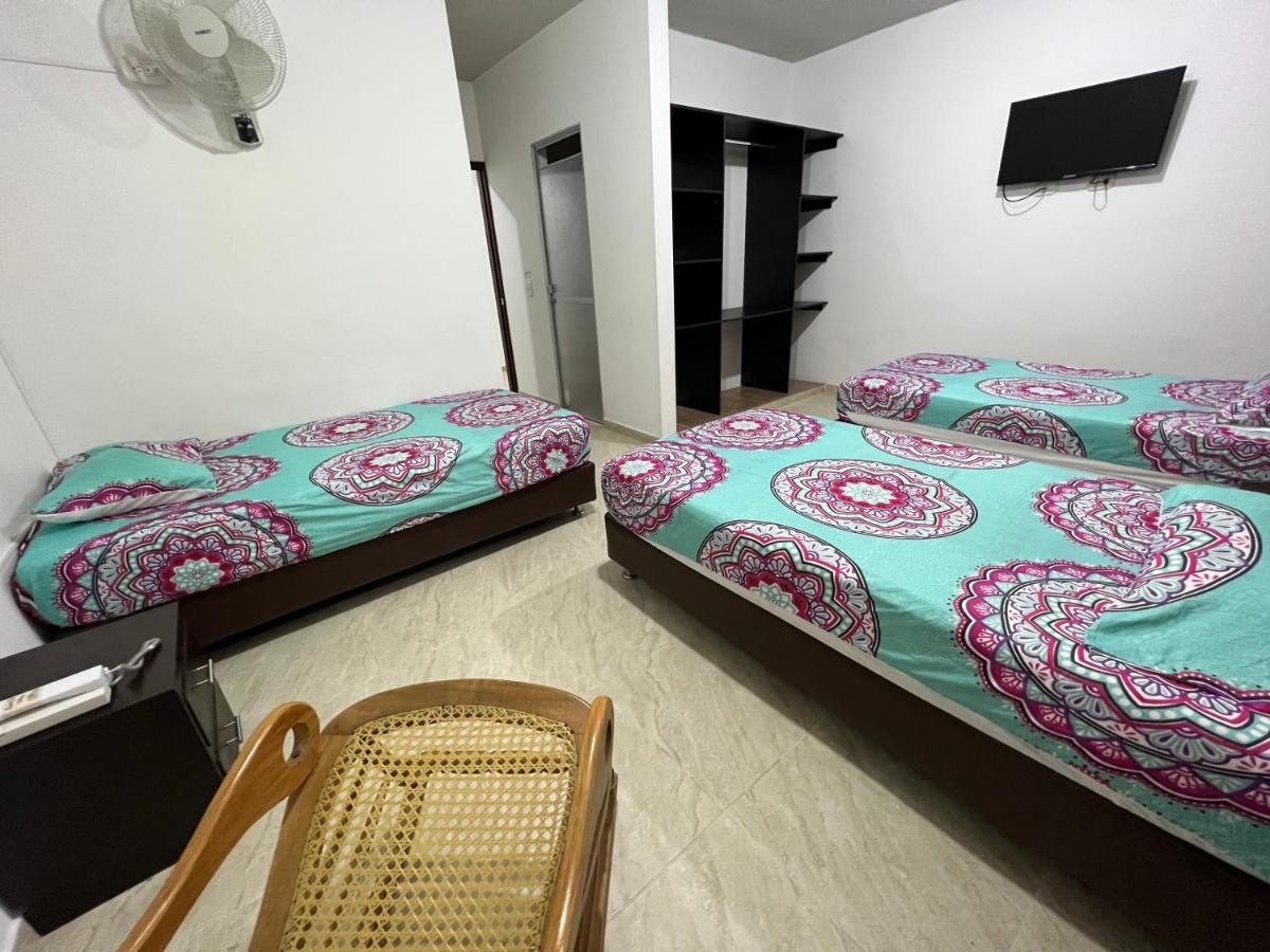 Hotel Marialu Ocaña Kültér fotó
