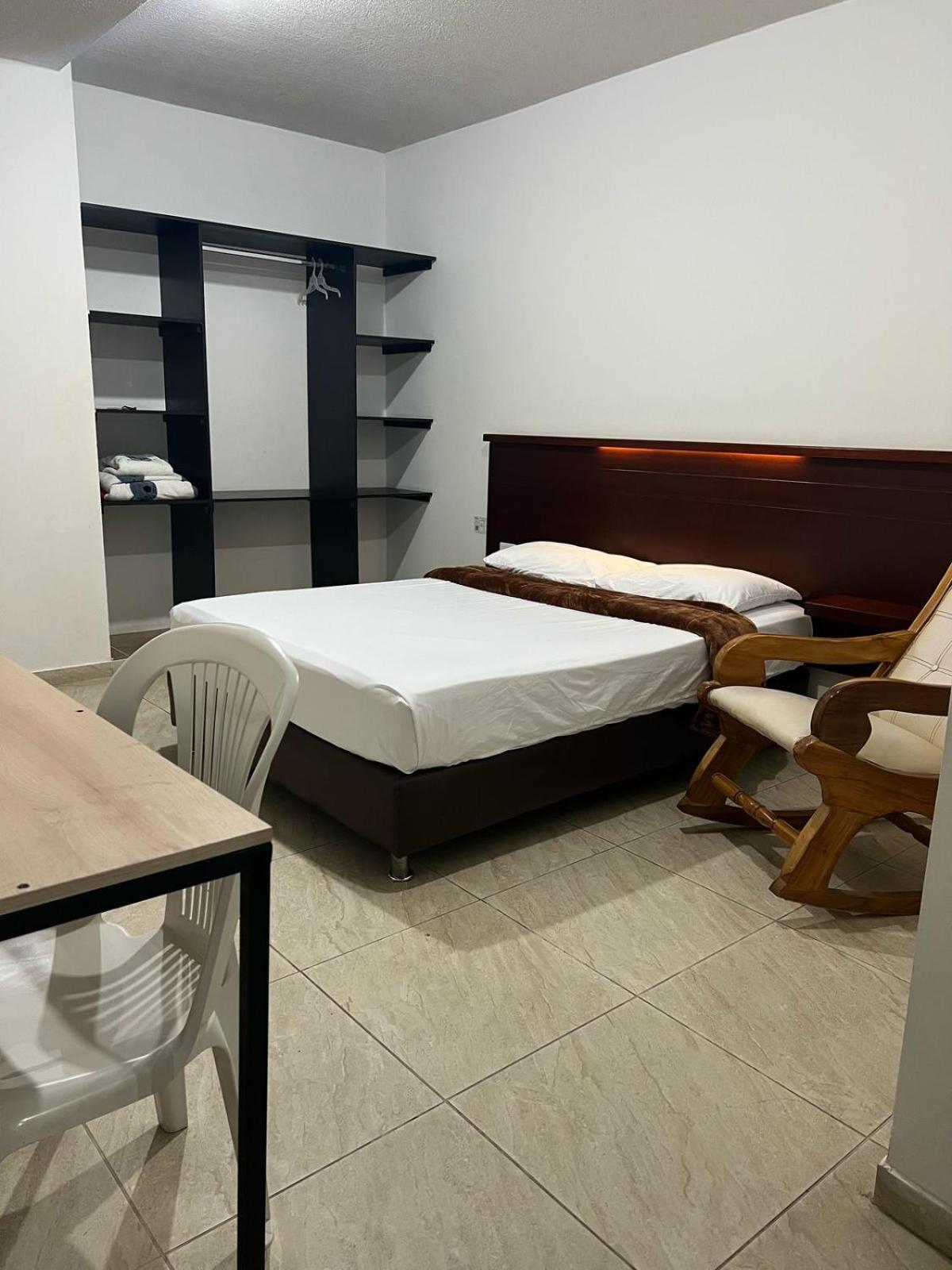 Hotel Marialu Ocaña Kültér fotó