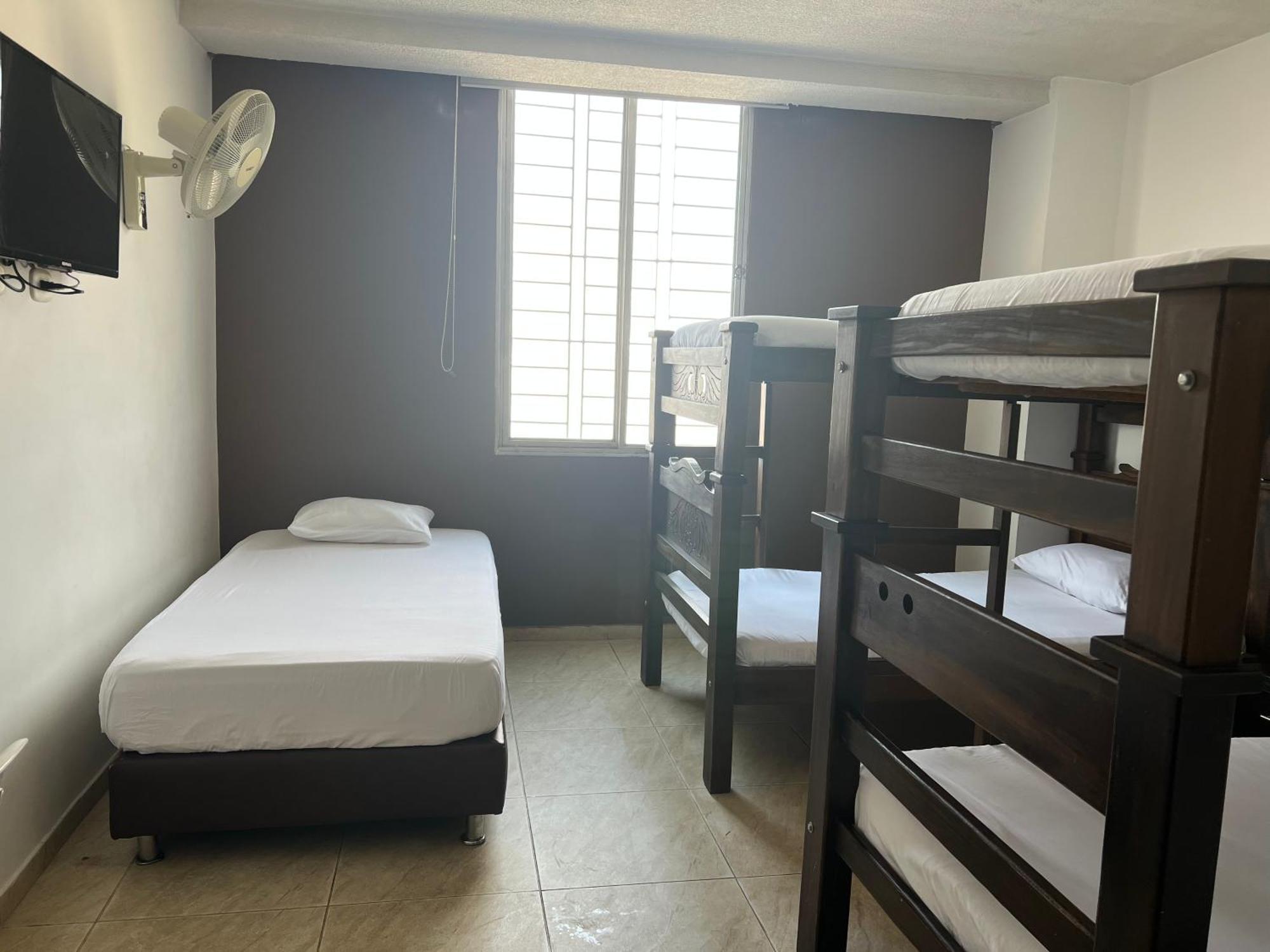 Hotel Marialu Ocaña Kültér fotó