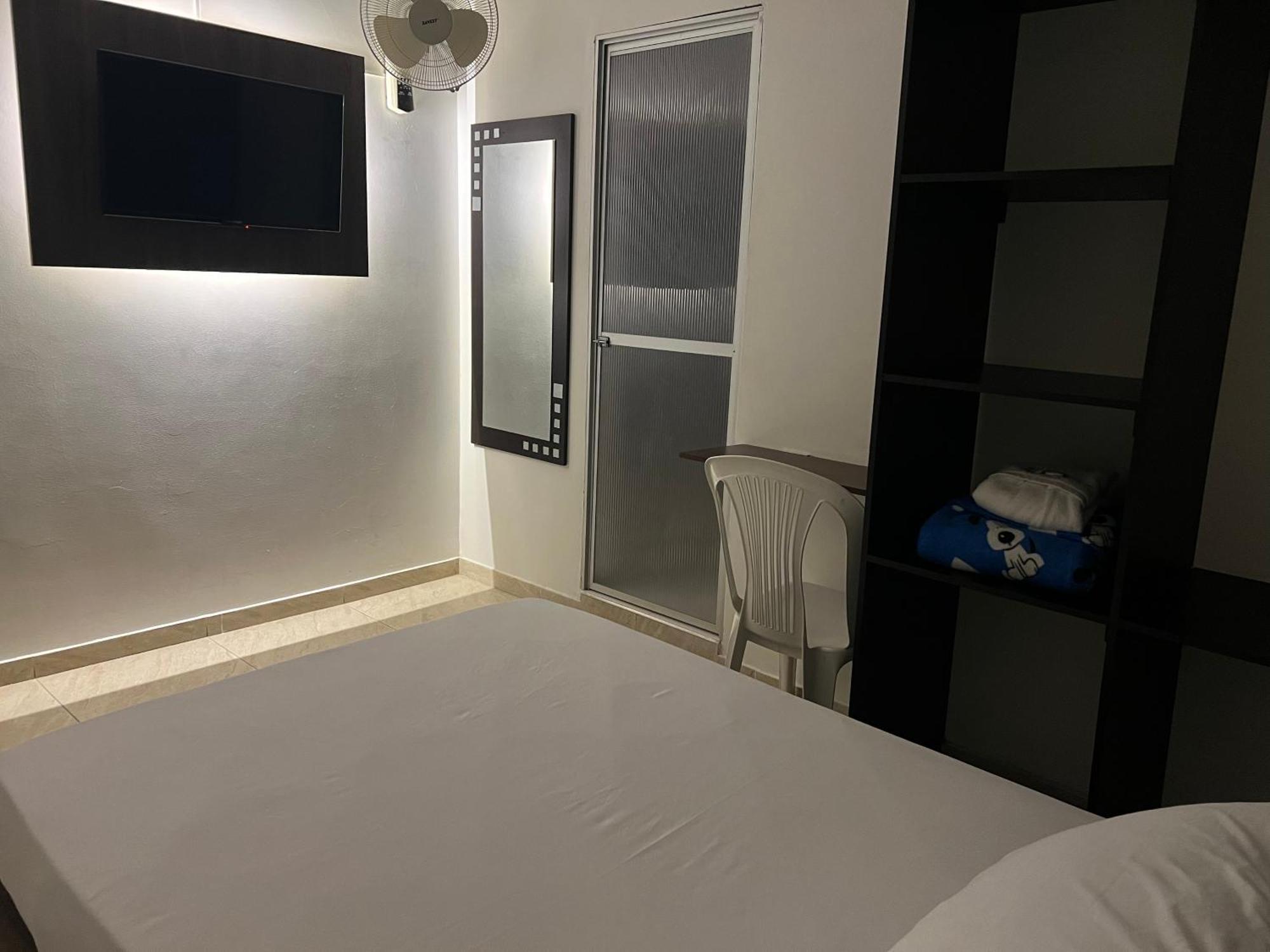 Hotel Marialu Ocaña Kültér fotó